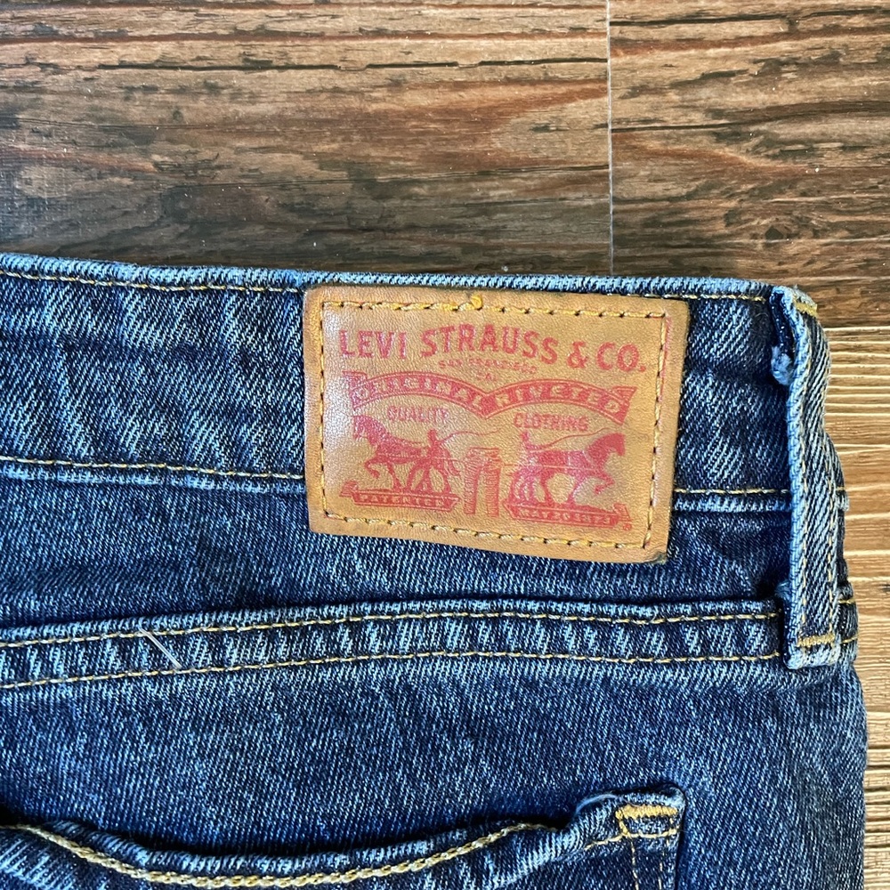 Levi’s Jeans - Picture 5 of 6